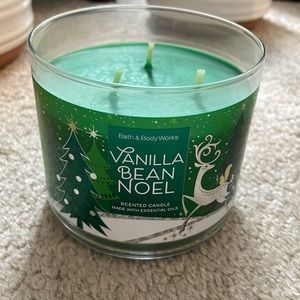 Vanilla Bean Noel - Bath and Body Works 3 Wick Candle
